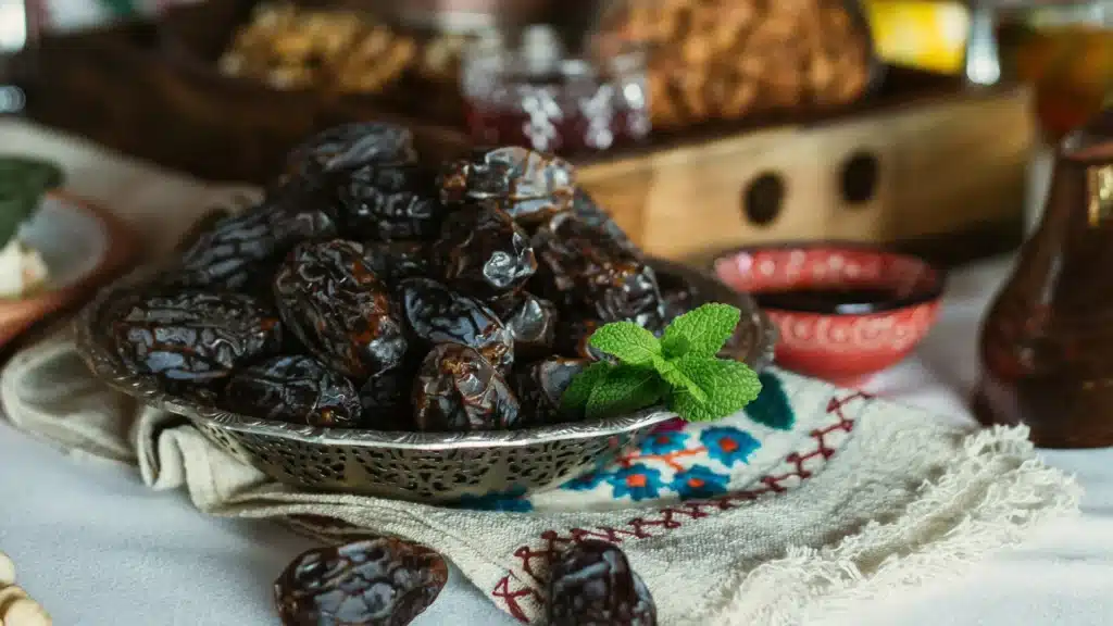 6 Surprising Health Benefits of Ajwa Dates You Need to Know